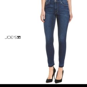 🥳HP🥳Joe's Jeans Dark Ruth Raw Edge Skinny Jeans